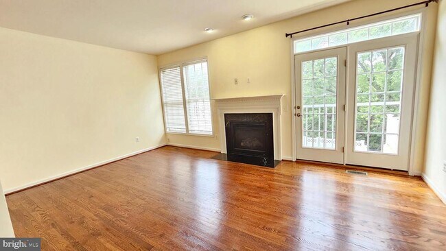 Building Photo - 3504 Tabard Ln