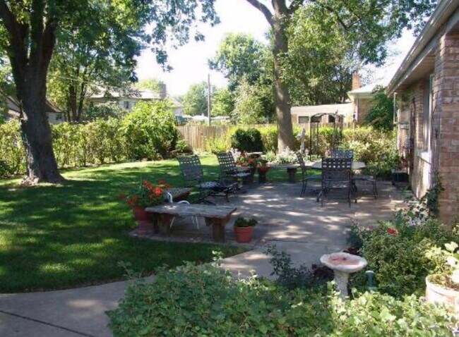 Building Photo - 2187 Scott Rd