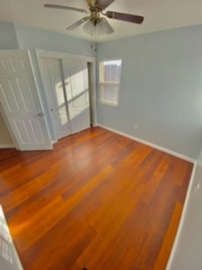Building Photo - 4 bed/ 3 bath Recently Updated Home!