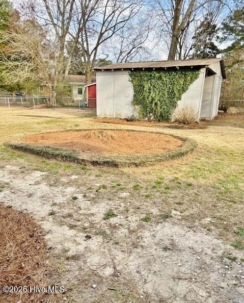 Building Photo - 211 Nichols Dr