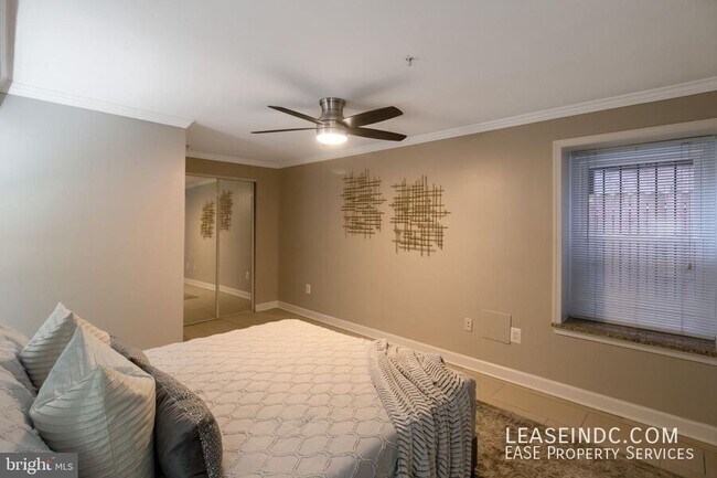 Building Photo - 1441 Clifton St NW