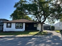 Building Photo - Beautiful 3 bed 2 bath home