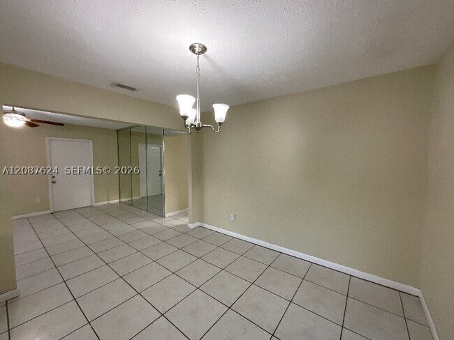 Building Photo - 14202 SW 110th Ave