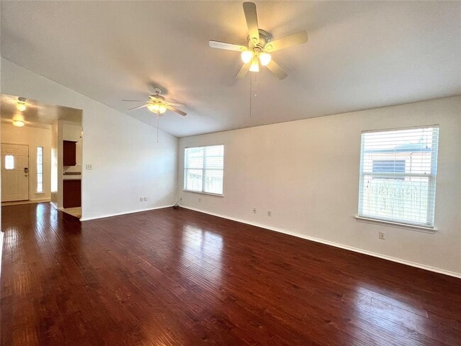 Building Photo - 1211 Saddle Dr