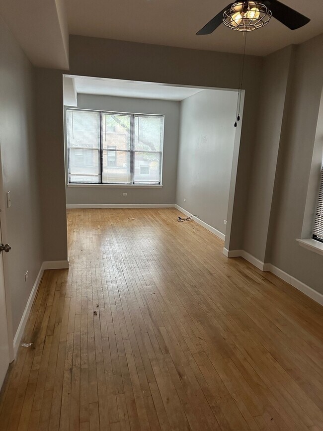 Building Photo - 1418 W Lexington St
