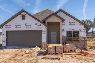 Building Photo - Gorgeous New Home Coming Soon!