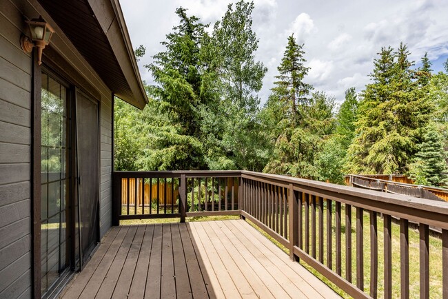 Building Photo - Tranquil Park Meadows Escape with Large Pr...