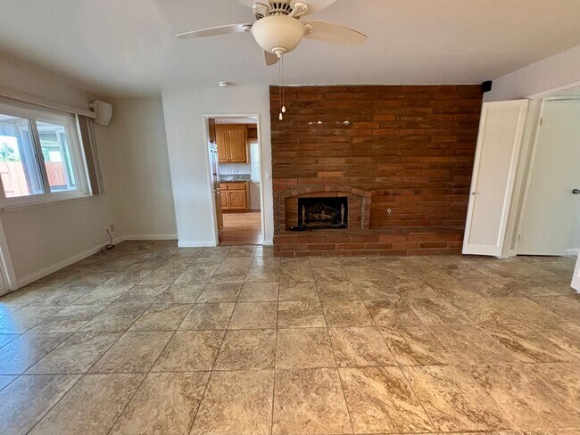 Building Photo - Spacious 4BR San Diego Home with Private Pool