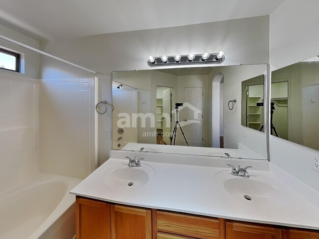 Building Photo - 16200 W Mauna Loa Ln