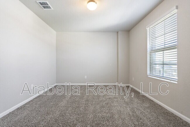Building Photo - 7002 Flint Cyn