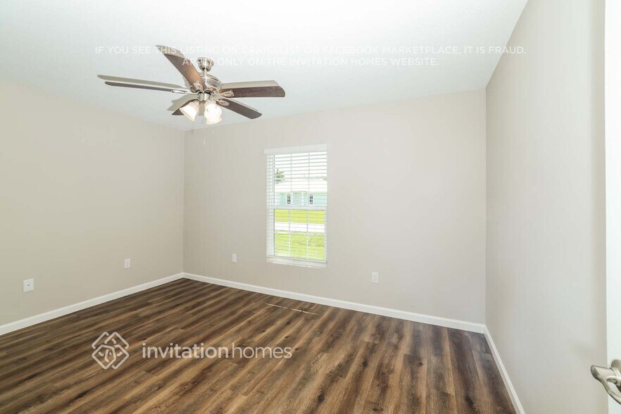 Building Photo - 313 SW Nativity Terrace