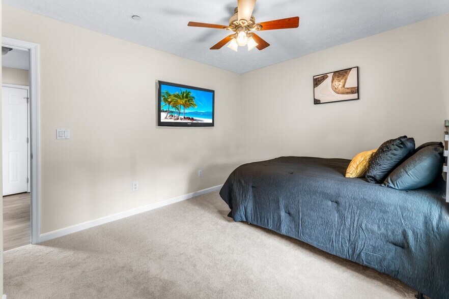 Building Photo - 11102 Greenwell Place