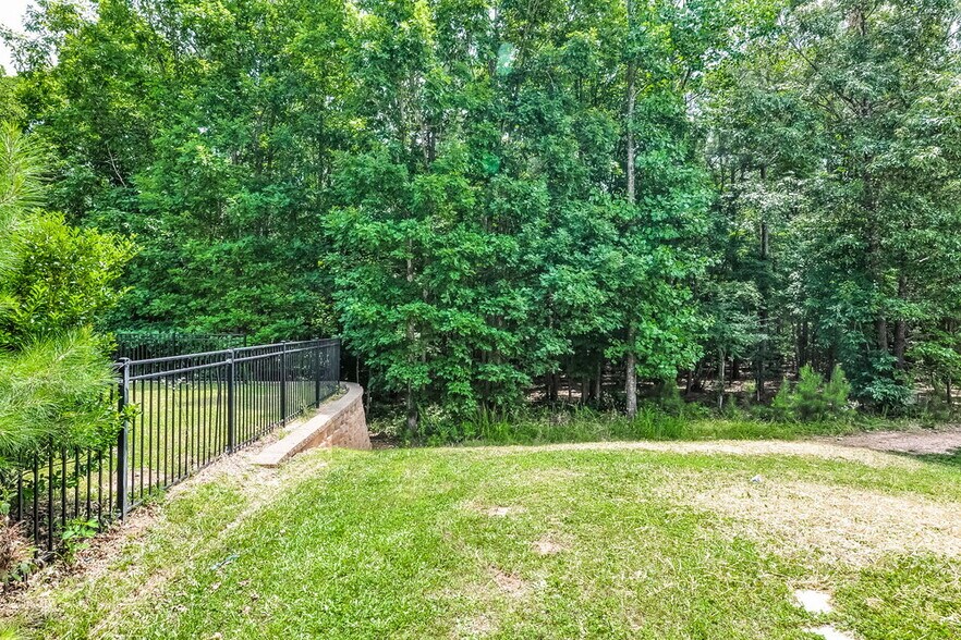 Building Photo - 182 Brookhaven Dr