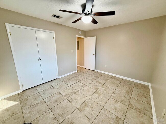 Building Photo - 540 El Matador Trail