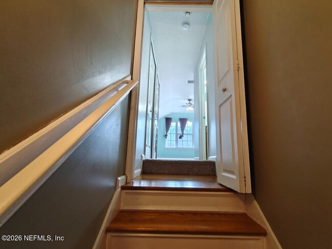 Building Photo - 4076 Everett Ave