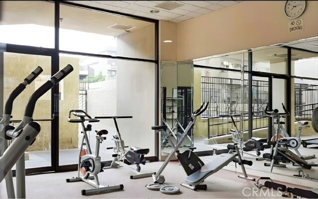 Building Photo - 727 S Ardmore Ave