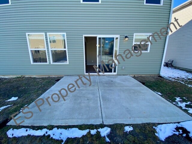 Building Photo - Beautiful 4 bedroom, 2.5 bathroom home in Ingalls- Prairie Hollow Community
