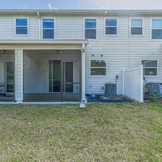 Building Photo - 319 Richmond Dr