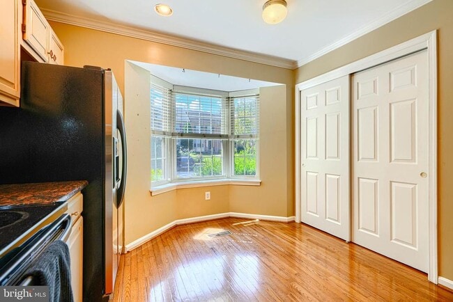Building Photo - 30 Old Forge Ct