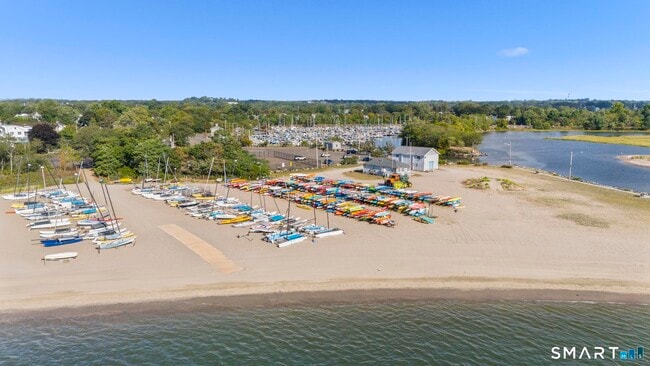 Building Photo - 107 Benson Pl