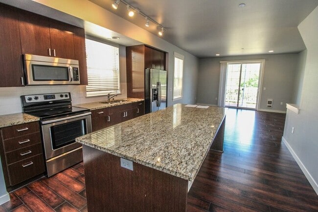 Building Photo - 7550 129th Pl SE