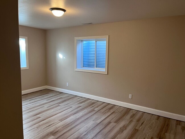 Building Photo - Gorgeous West End 4 bed Home!