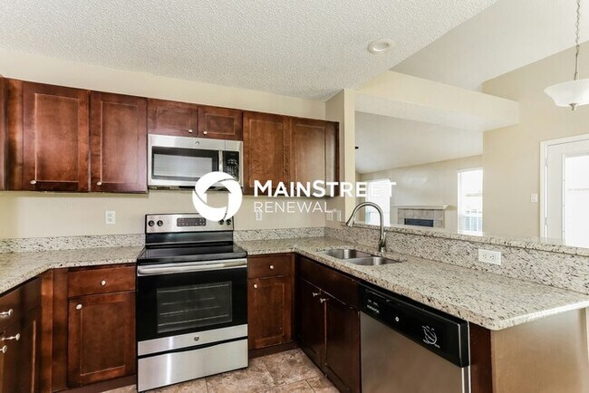 Building Photo - 3 Bedroom Pet-Friendly Home in Arlington, TX with Main Street Renewal