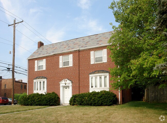 Building Photo - 1739 Westwood Ave