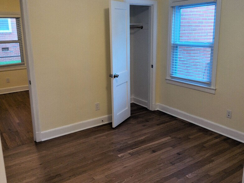 Building Photo - 1403 Cardinal Pl