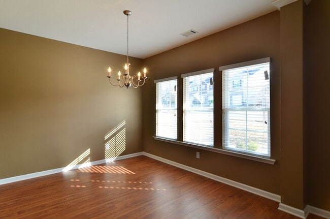 Building Photo - 242 Hawkins Creek Rd