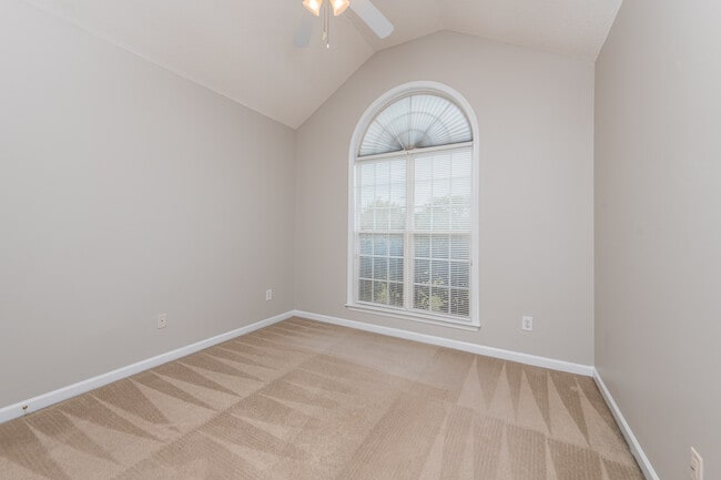 Building Photo - 303 Mt Zion Rd