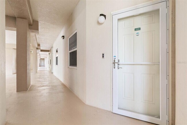 Building Photo - 104 Surfview Dr