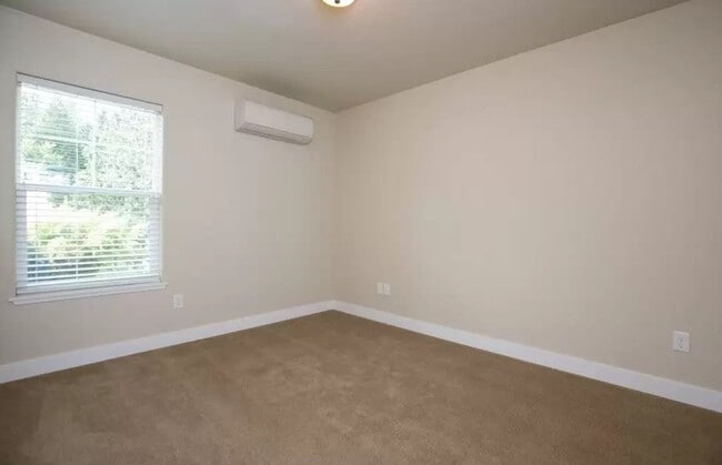 Building Photo - Beautiful Home in Stevenson