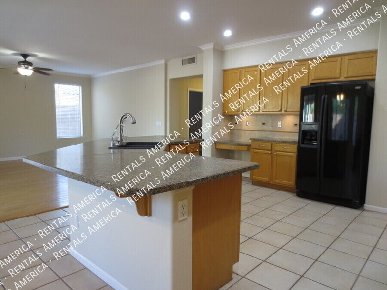 Building Photo - 2671 S Leonard Pl