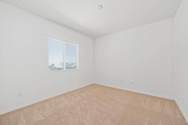 Building Photo - 36712 Summer Dain Ln