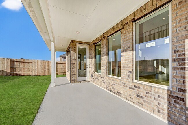 Building Photo - 2605 Mackinac Bay Dr