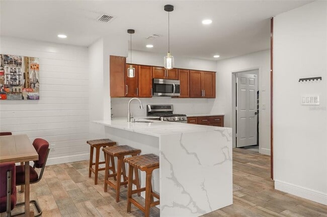 Building Photo - 1328 Landry Cir