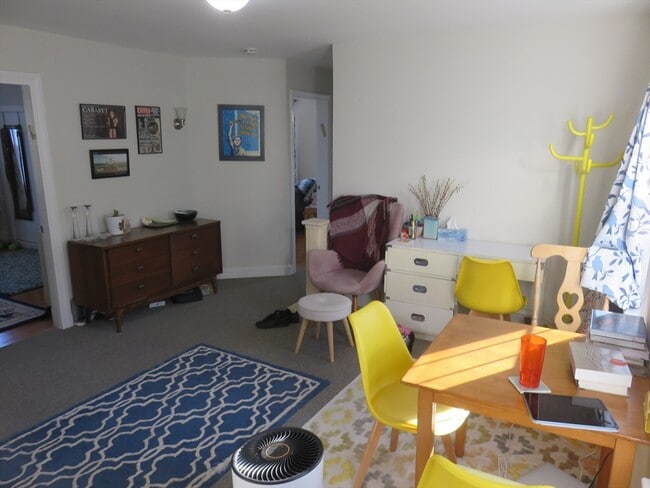 Building Photo - 105 Plympton St