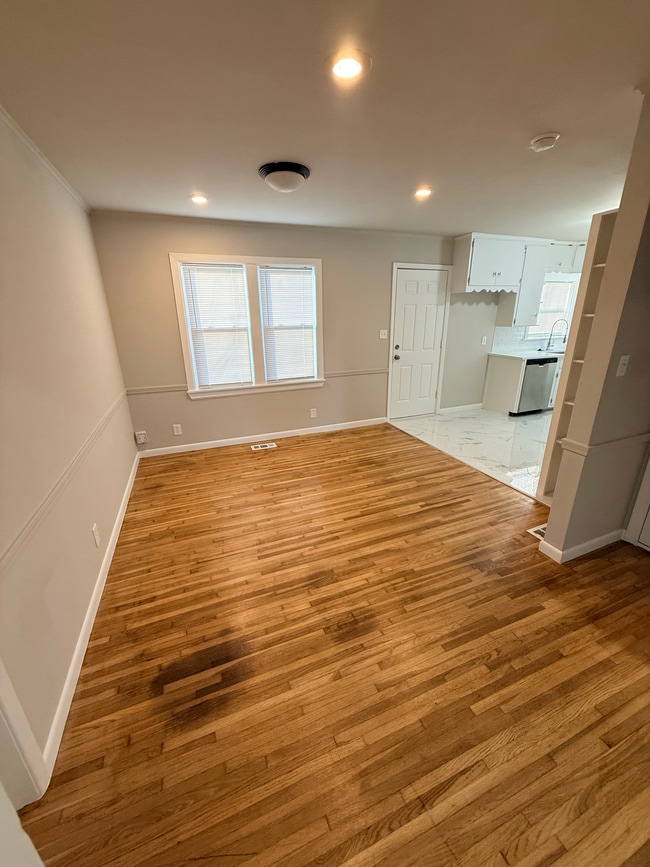 Building Photo - 5308 E Madison Ave Tulsa Ok