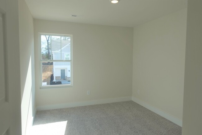 Building Photo - 100 Tramore Ln