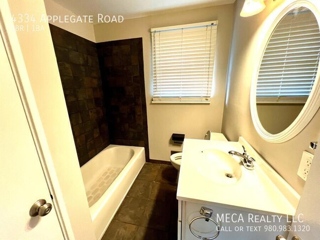 Building Photo - 4334 Applegate Rd