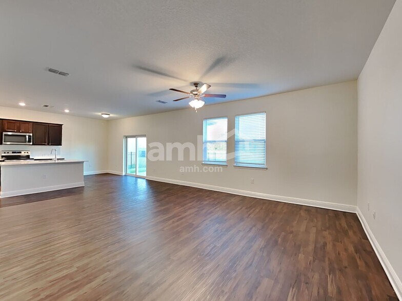 Building Photo - 20232 Calla Lily Dr