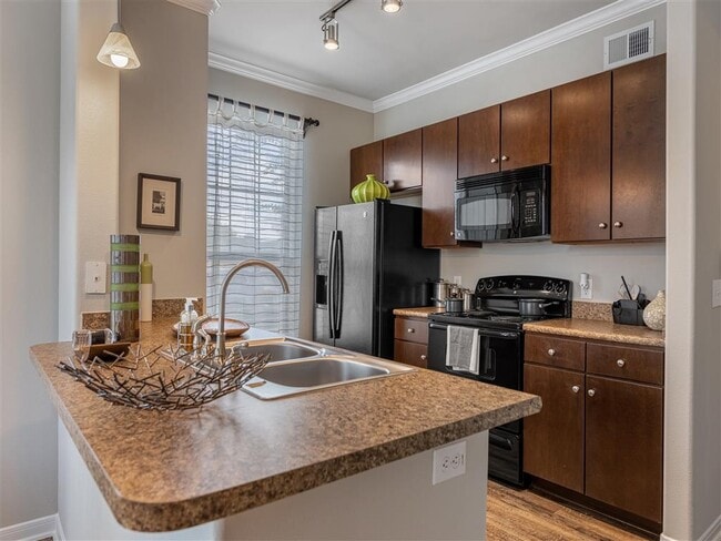 Building Photo - Marquis at Sugar Land