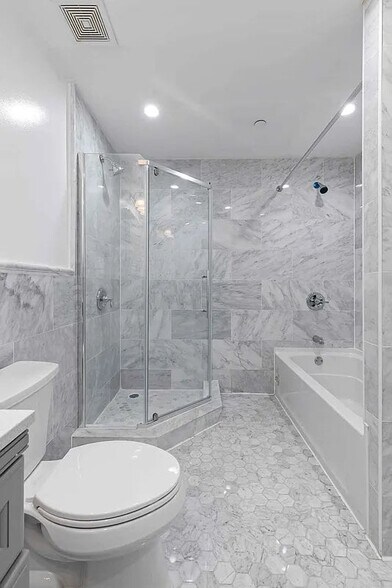 Building Photo - 307 W 136th St