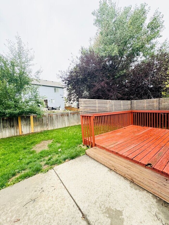 Building Photo - Charming 3 Bed/2 Bath Home with Attached 2 Car Garage in Mariana Butte