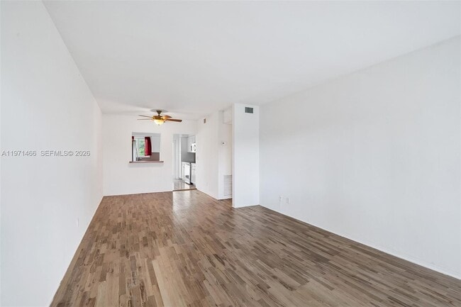 Building Photo - 600 Layne Blvd