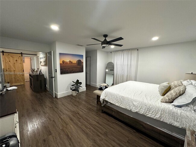 Building Photo - 5478 NW 45th Way