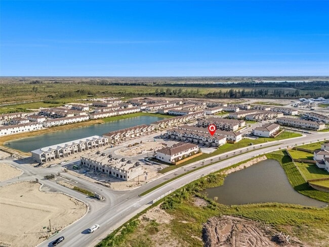 Building Photo - 2522 SE 27th Dr