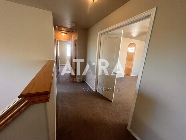 Building Photo - 754 Stonne Ln