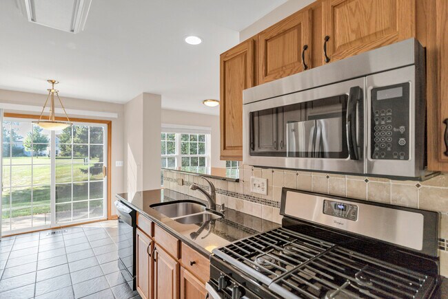 Building Photo - 10549 Wakefield Ln